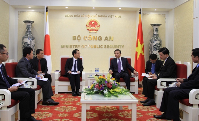 ລັດຖະມົນຕີກະຊວງຕຳຫຼວດໂຕເລີມຕ້ອນຮັບຫົວໜ້າອົງການJICAປະຈຳຫວຽດນາມ